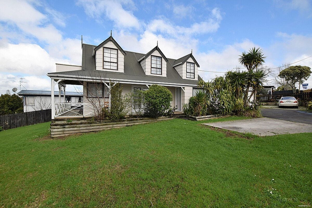 36 Forest Hill Road, Henderson, Auckland - Carousel 1