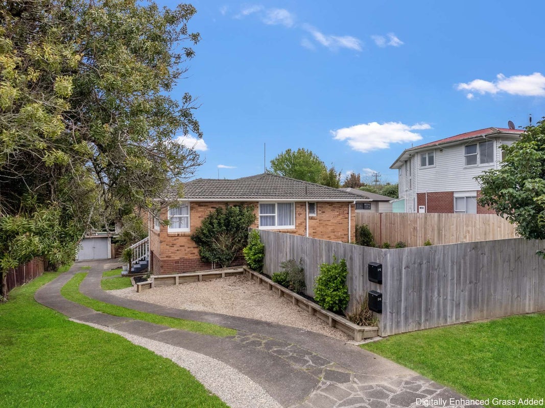 1/5 Addison Drive, Glendene, Auckland - Carousel 1