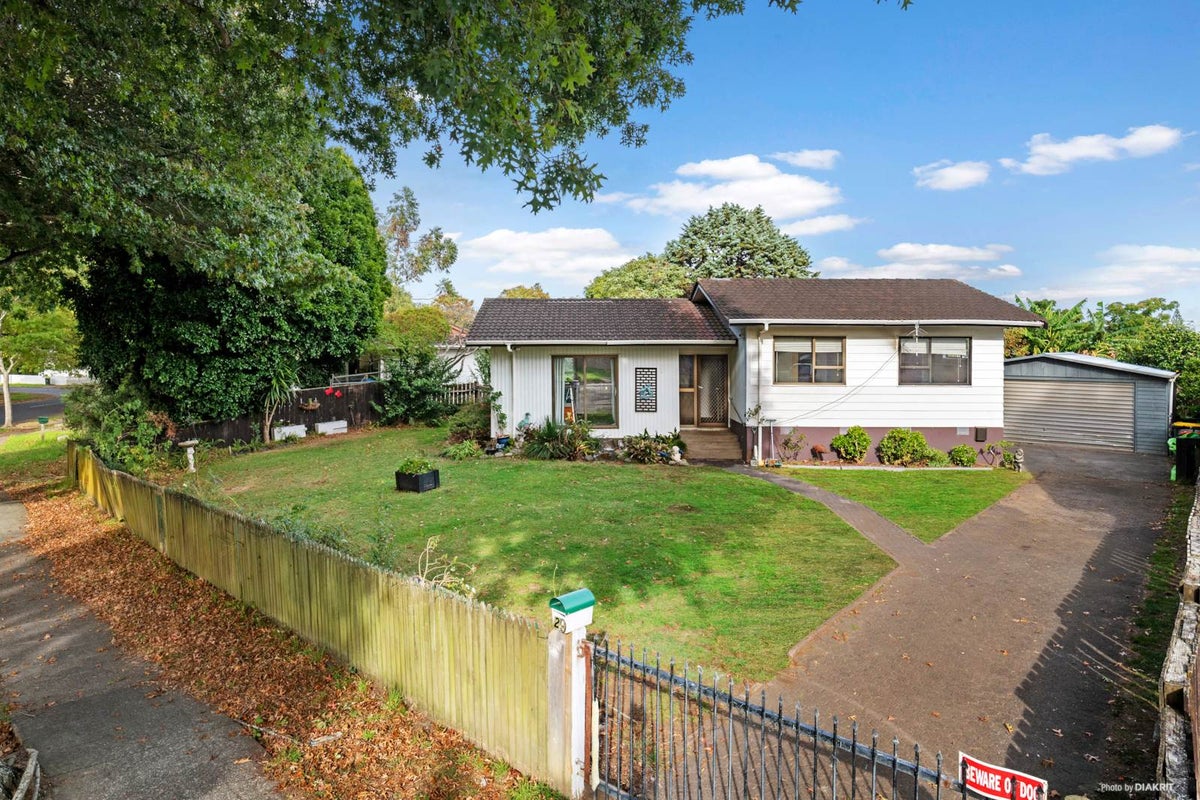 29 Redcrest Avenue, Red Hill, Papakura - Carousel 2
