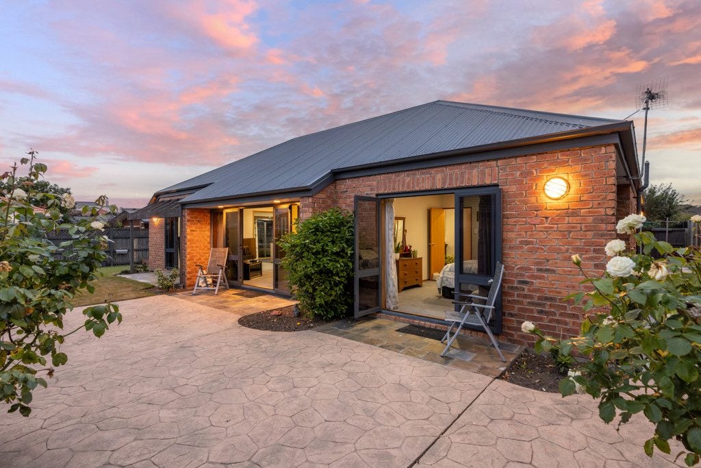 12 Suntory Lane, Burwood, Christchurch - Carousel 1