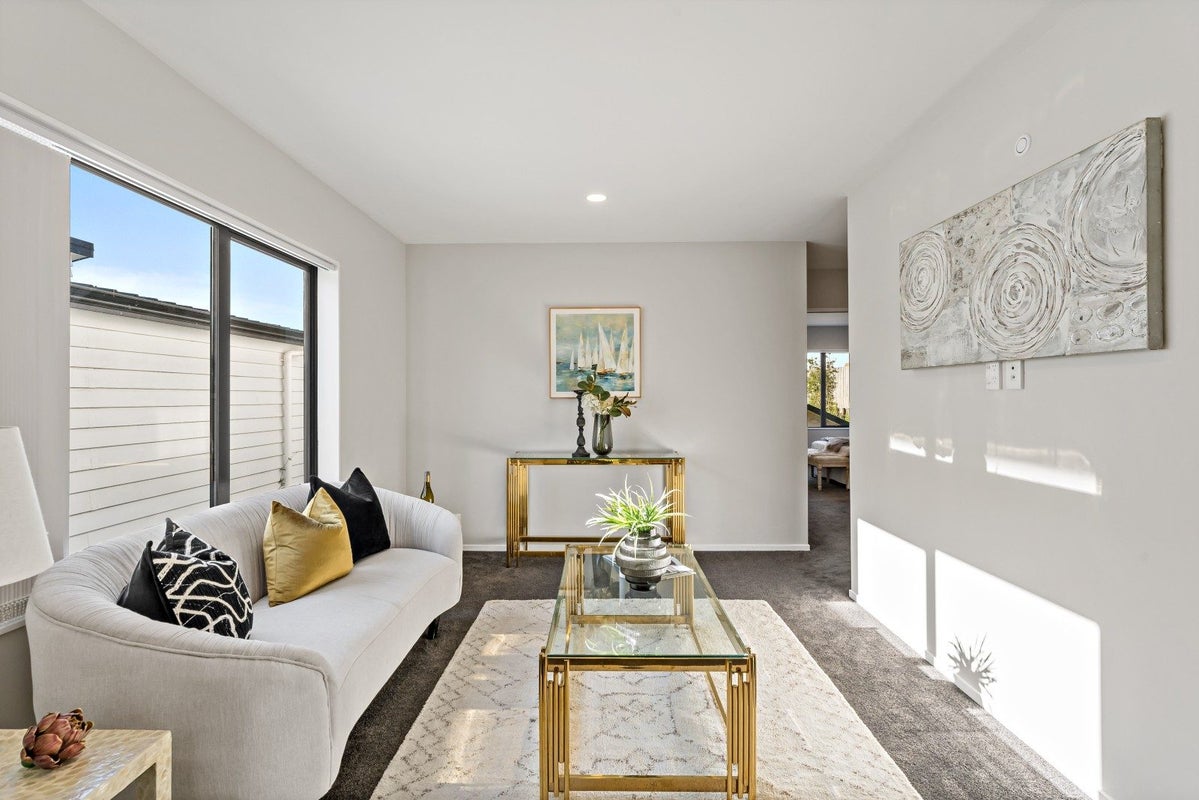 24B Poinsettia Place, Henderson, Auckland - Carousel 1
