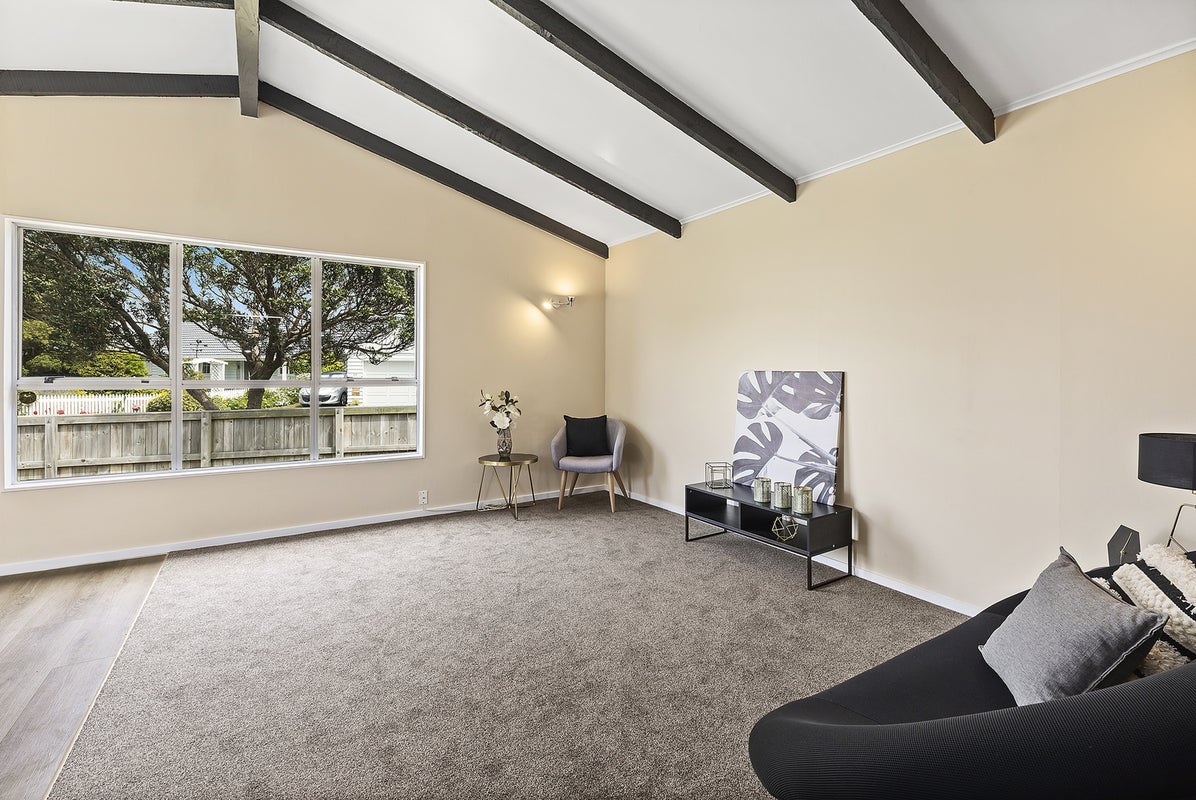 26 Kaikoura Street, Maupuia, Wellington - Carousel 2