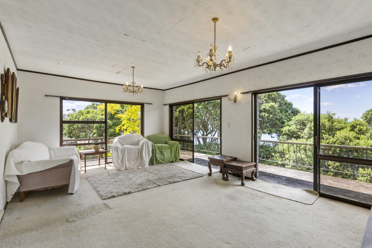 11A Lynch Street, Point Chevalier, Auckland - Carousel 2