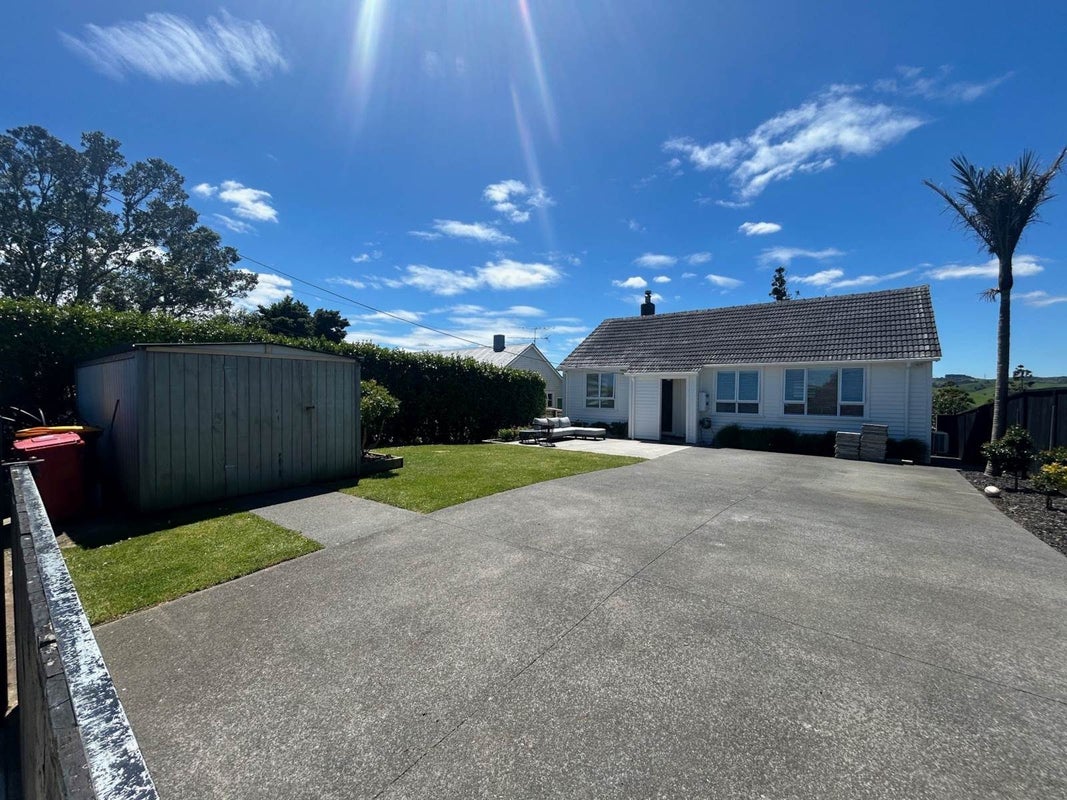86 Garfield Road, Helensville, Helensville - Carousel 2