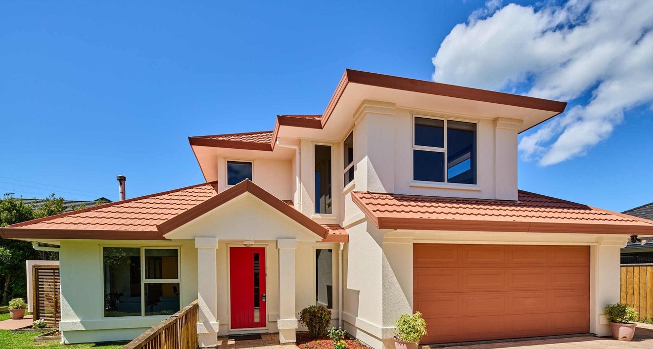 19 Cabbage Tree Grove, Woodridge, Wellington - Carousel 2