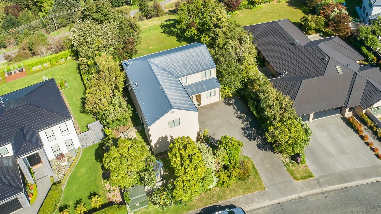 26 Highcrest Heights, Westmorland, Christchurch - Carousel 22
