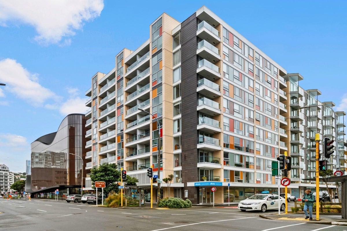 4D/245 Wakefield Street, Te Aro, Wellington - Carousel 2