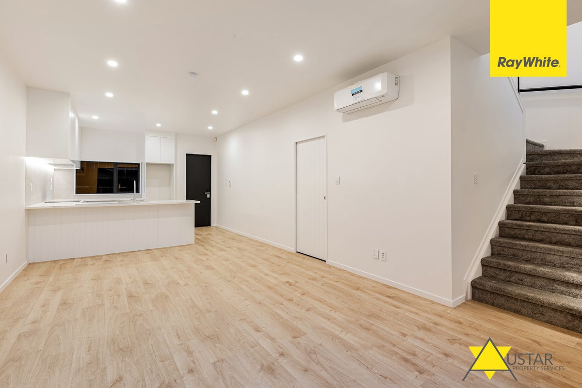 4/22 Heaphy Street, Blockhouse Bay, Auckland - Carousel 2