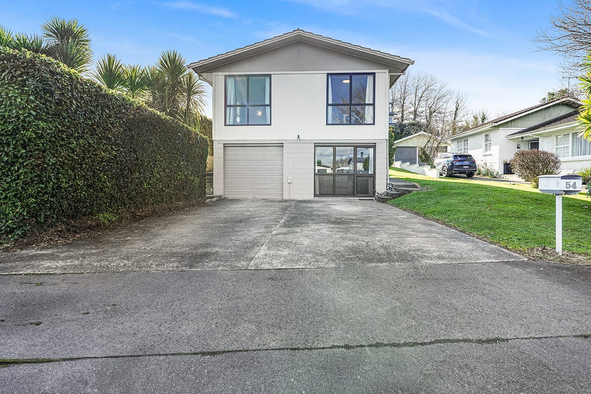 54 Morrow Avenue, St Andrews, Hamilton - Carousel 1