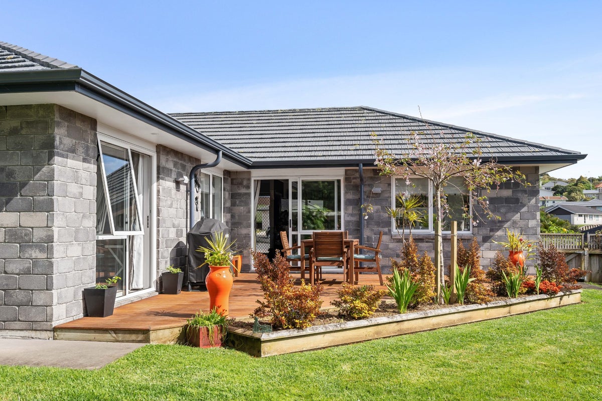 7 Pinehurst Close, Kamo, Whangarei - Carousel 2