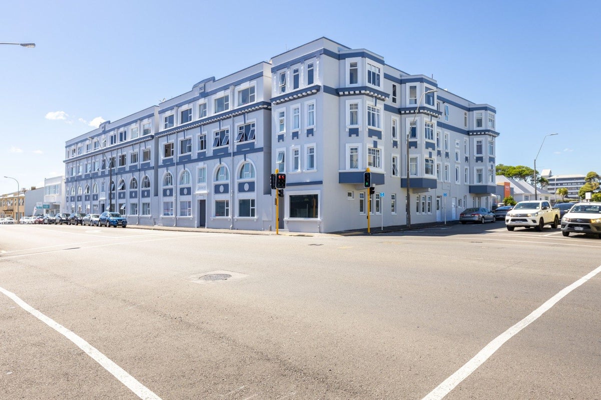 4/127 St Aubyn Street, New Plymouth, New Plymouth - Carousel 1
