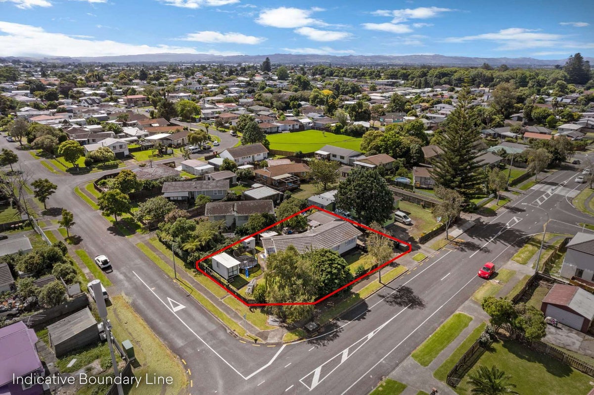 1 Ronald Place, Manurewa, Auckland - Carousel 2