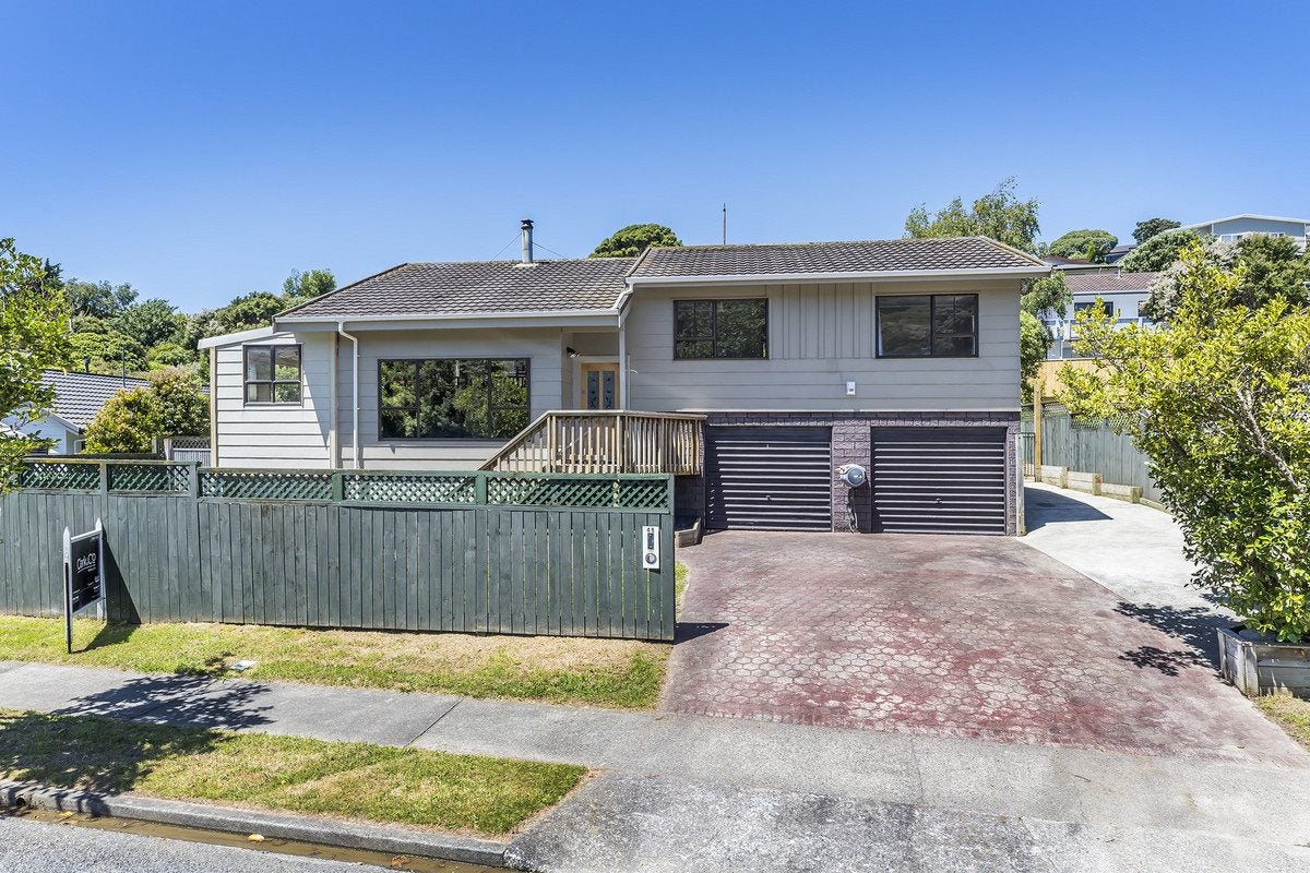 45 Albatross Close, Whitby, Porirua - Carousel 1