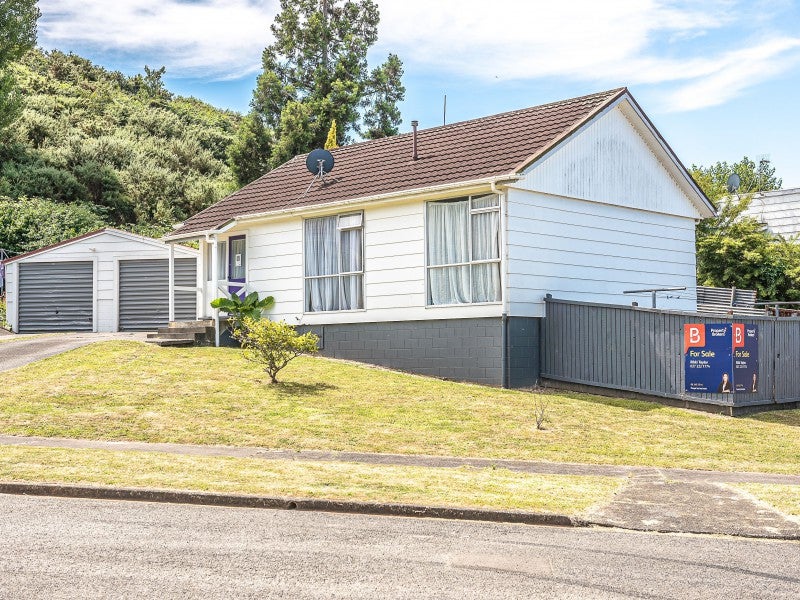 29 Savage Crescent, Aramoho, Whanganui - Carousel 1
