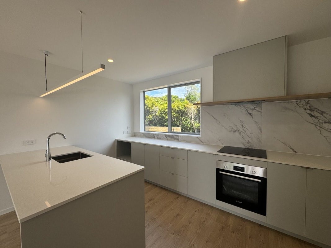 5/39 Archers Road, Hillcrest, Auckland - Carousel 2