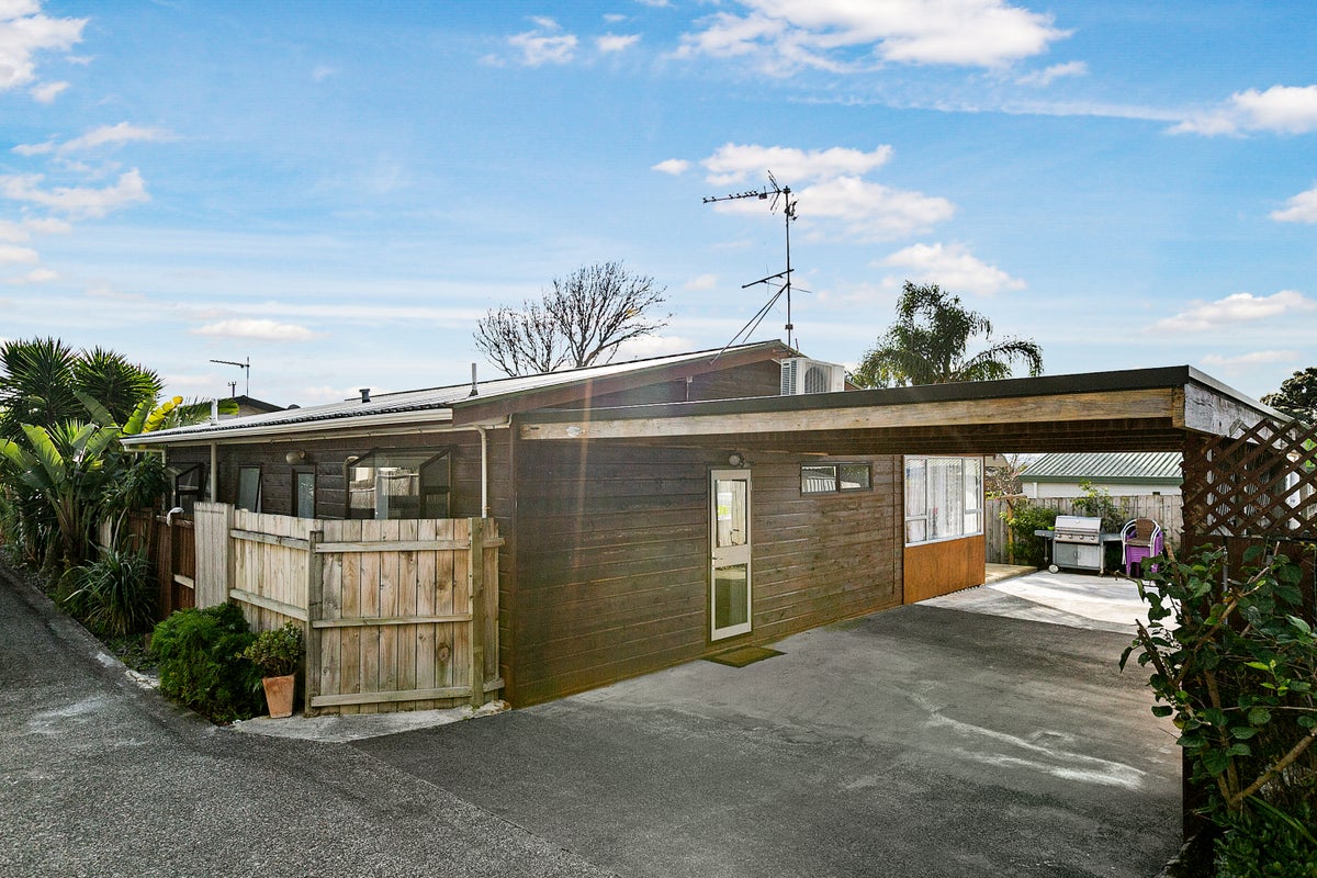 1/9 Copley Street, New Lynn, Auckland - Carousel 1