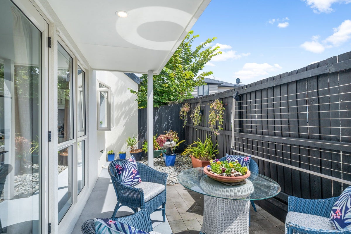 5/36 Bishop Street, St Albans, Christchurch - Carousel 2