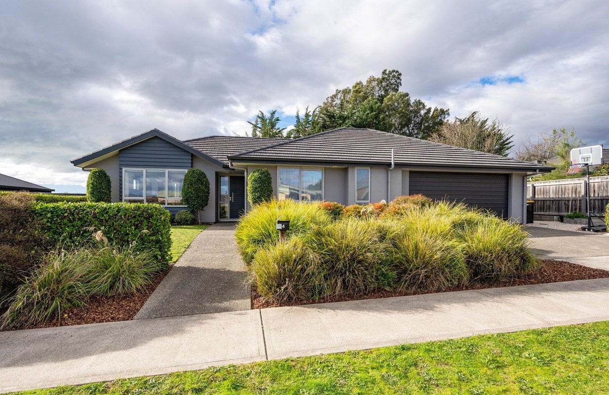 4 Campari Drive, Richmond, Richmond - Carousel 19
