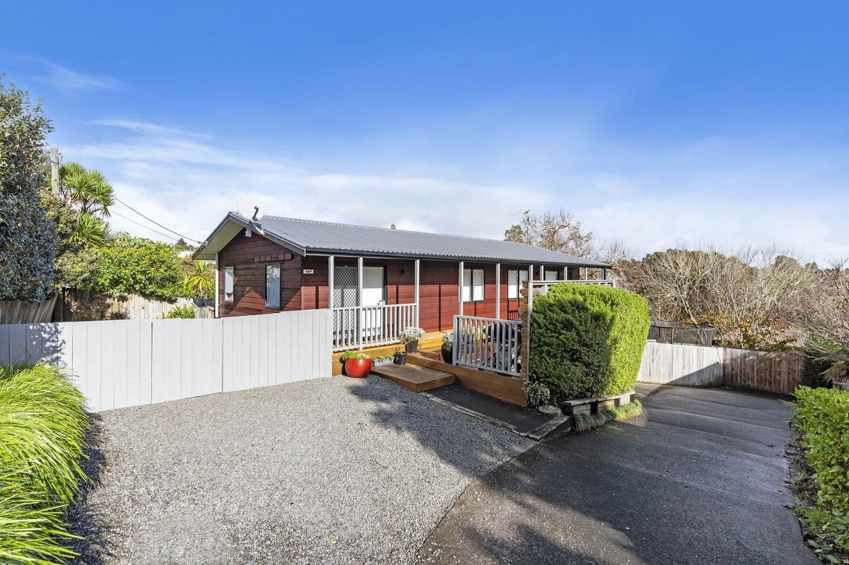1/19 Drome View Place, Beach Haven, Auckland - Carousel 2