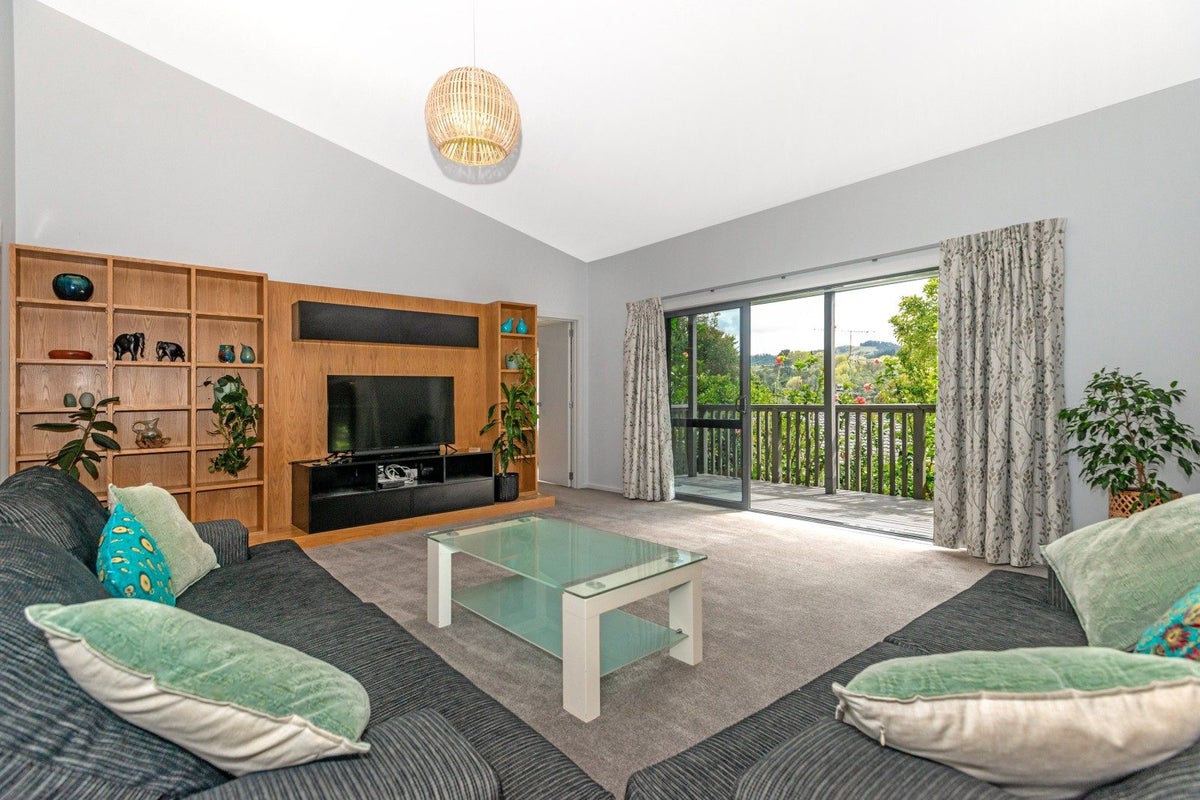 65 Hauroa Road, Whataupoko, Gisborne - Carousel 2