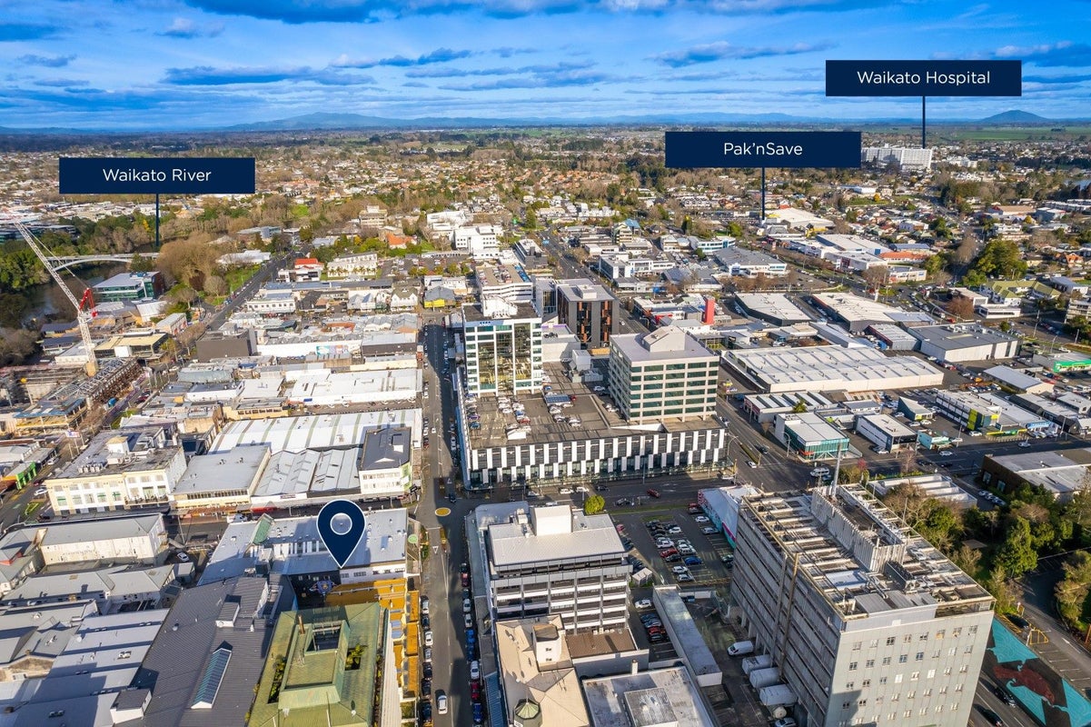 2/110 Alexandra Street, Hamilton Central, Hamilton - Carousel 15