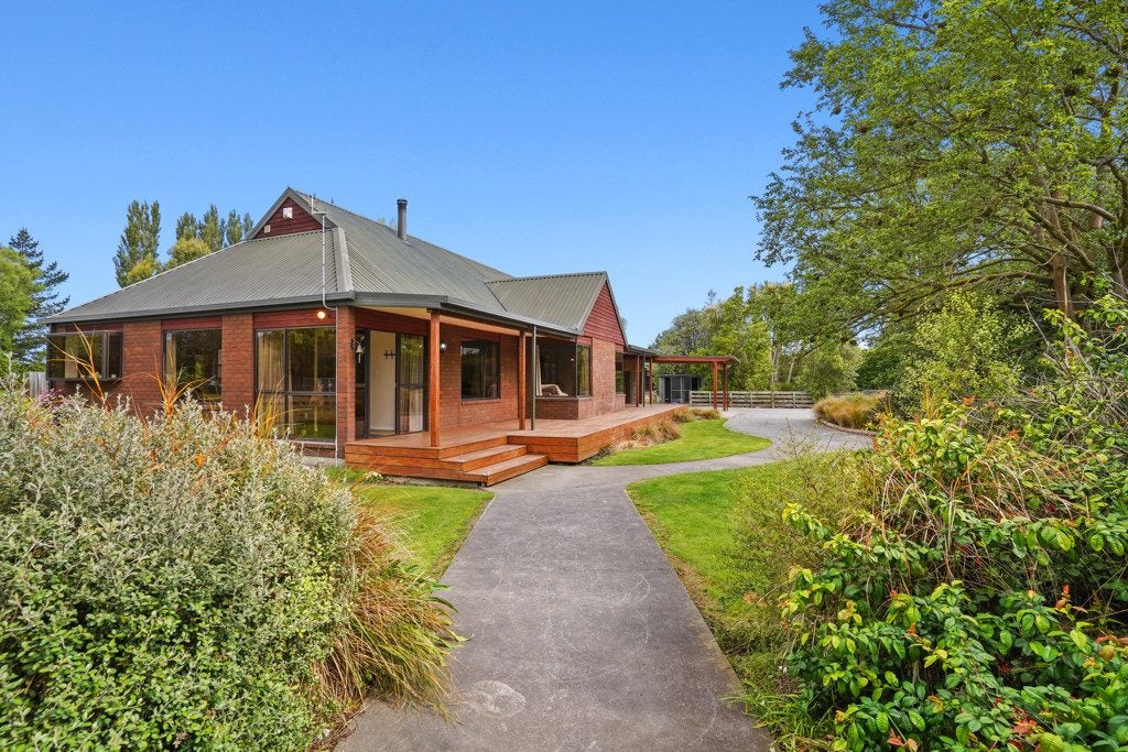 123 Goodericks Road, Christchurch - Carousel 1