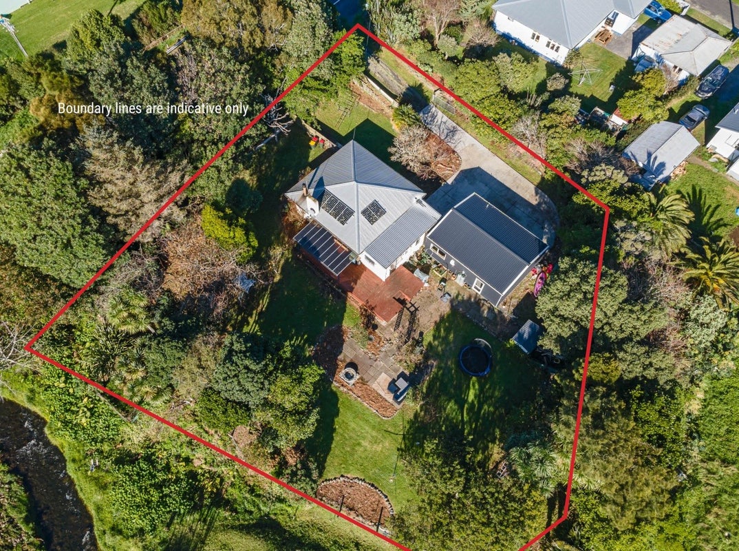 6929 South Road, New Plymouth - Carousel 24