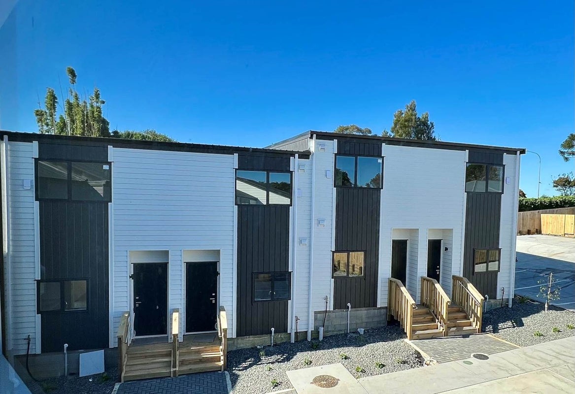 6/41 Mangere Road, Otahuhu, Auckland - Carousel 1