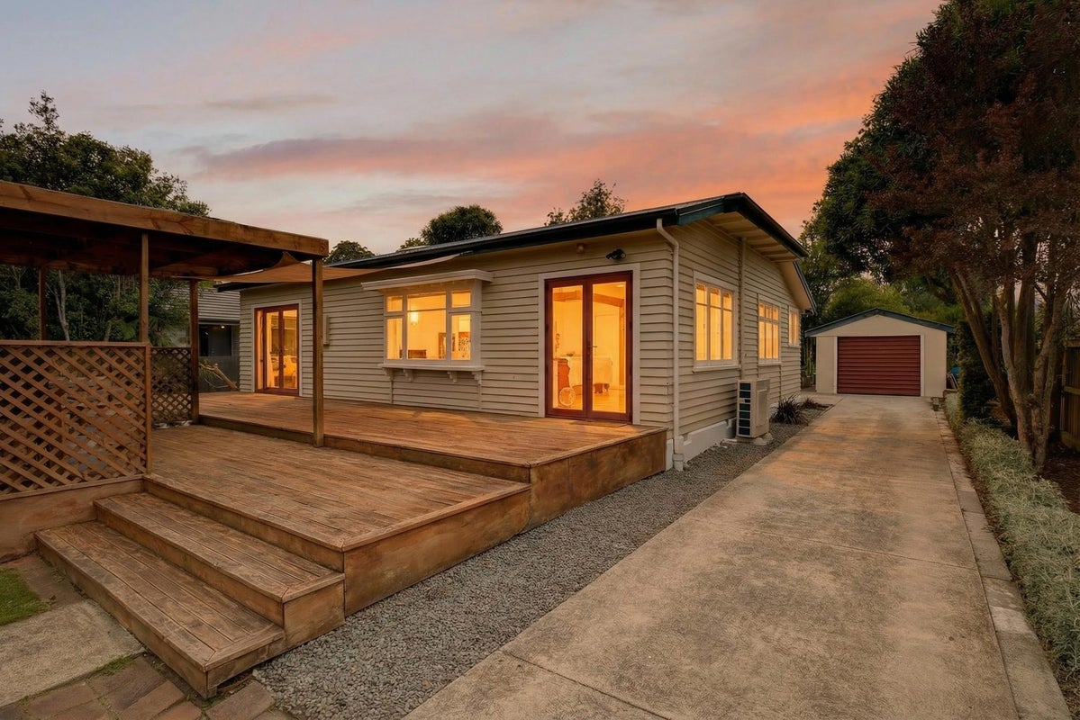 166 Opawa Road, Hillsborough, Christchurch - Carousel 24