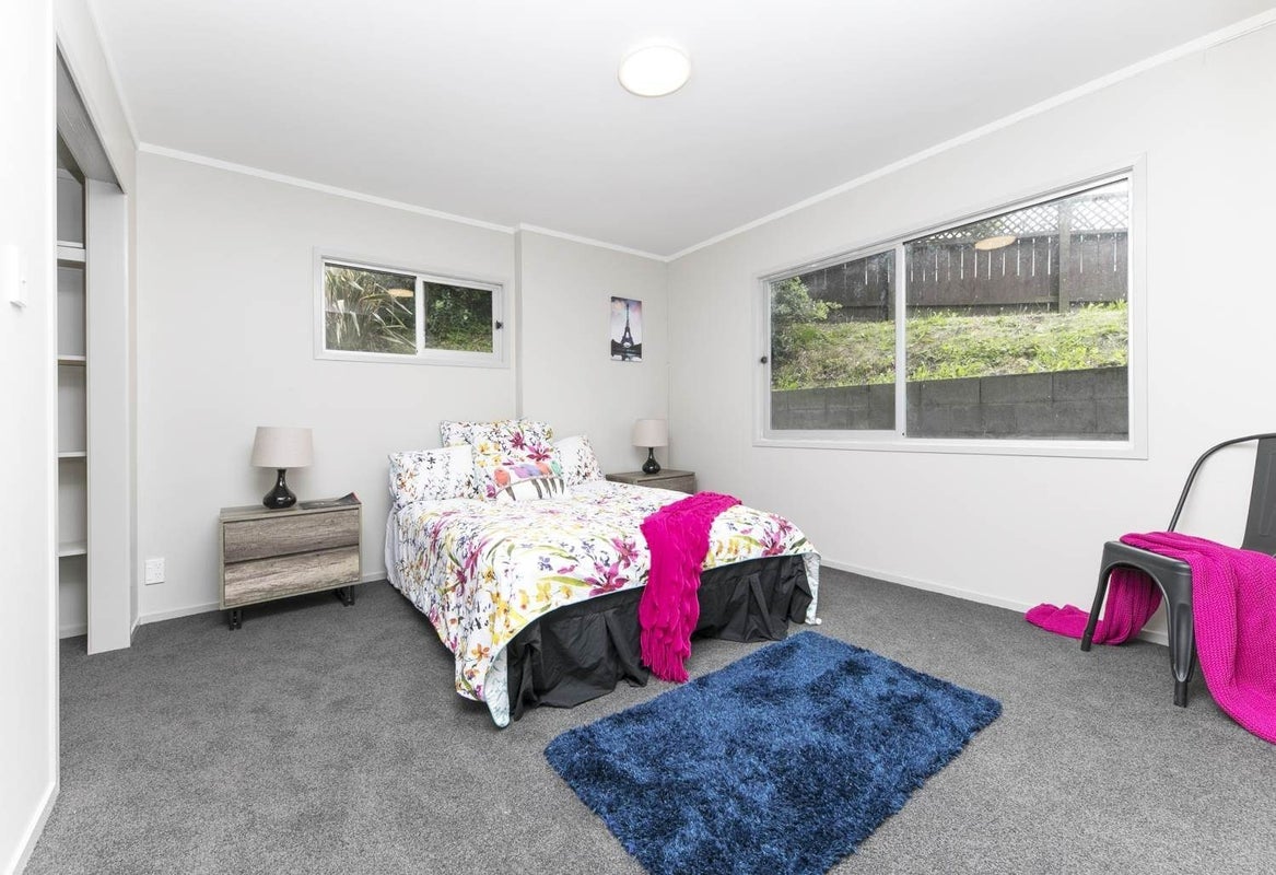 35 Kemp Road, Massey, Auckland - Carousel 2