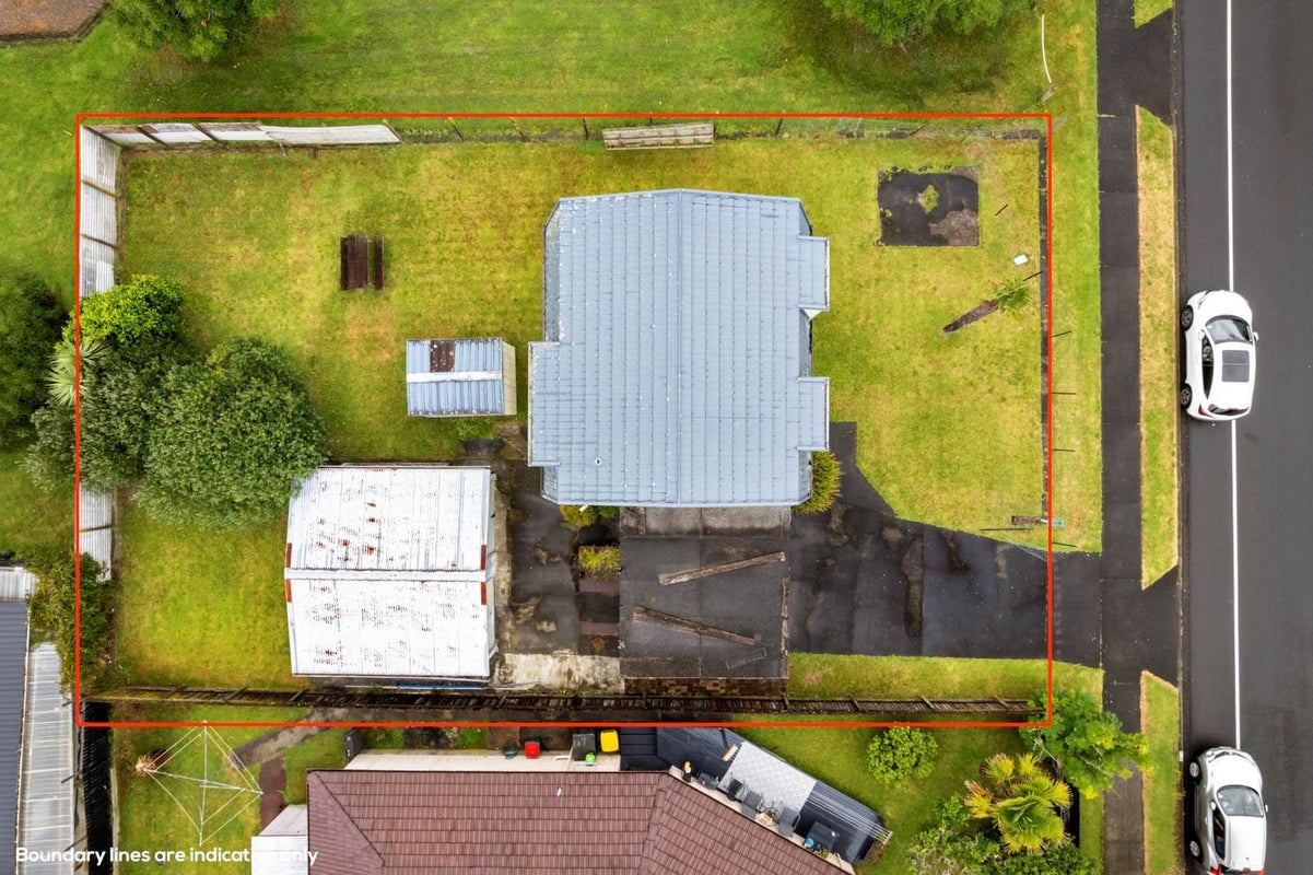 31 Matthews Road, Flat Bush, Auckland - Carousel 1