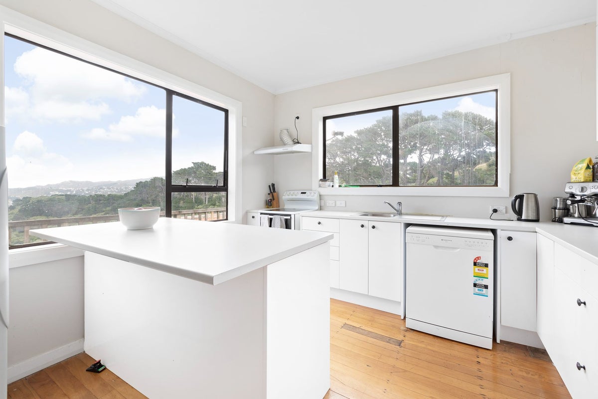 29 Upoko Road, Hataitai, Wellington - Carousel 2