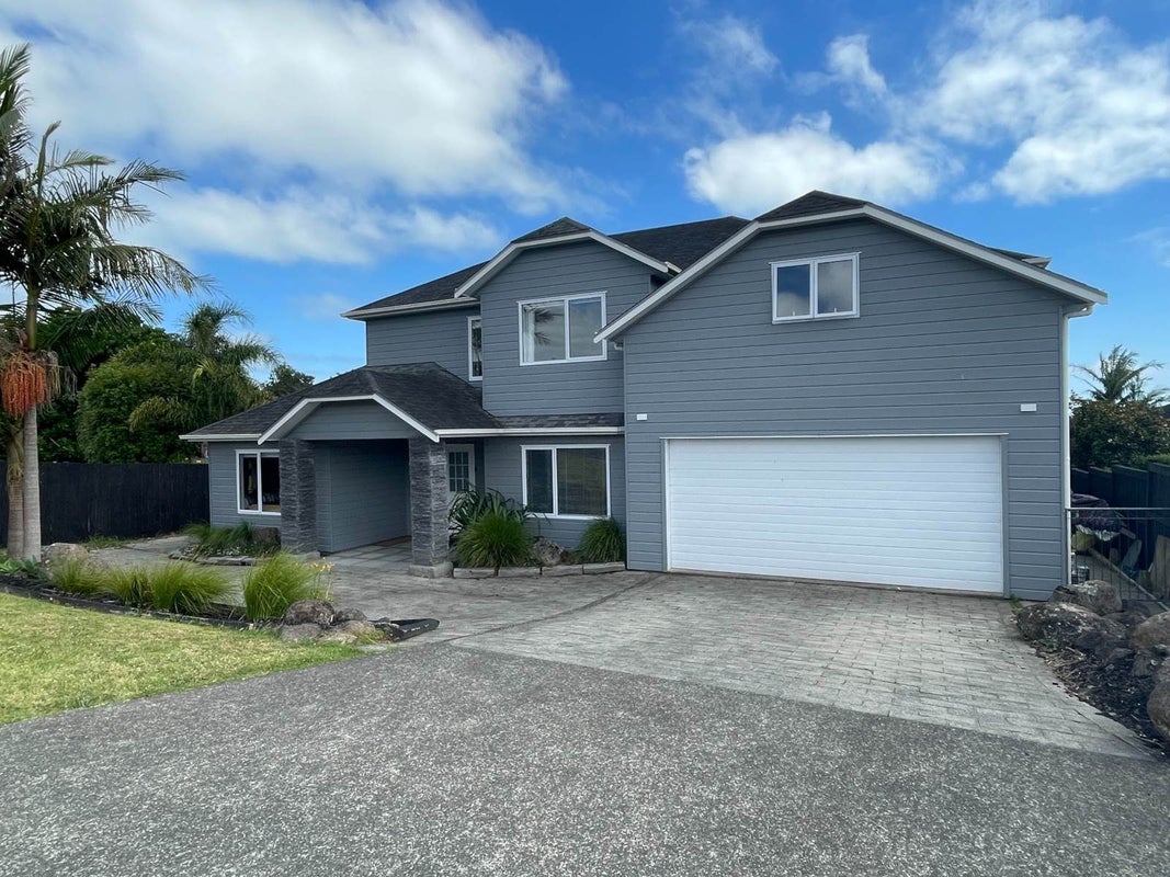 5 Thistle Close, Beachlands, Auckland - Carousel 2