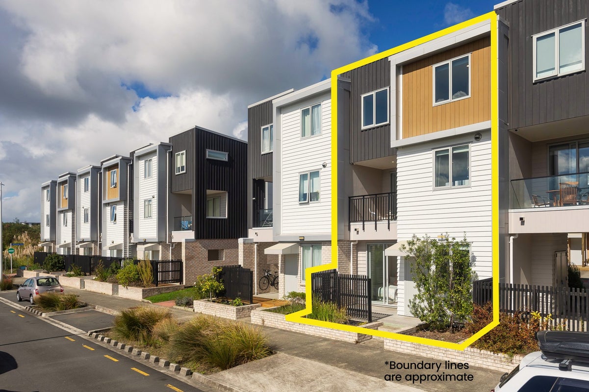 15 Ceramic Lane, New Lynn, Auckland - Carousel 2