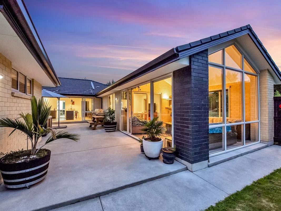 305 Newtons Road, Christchurch - Carousel 2