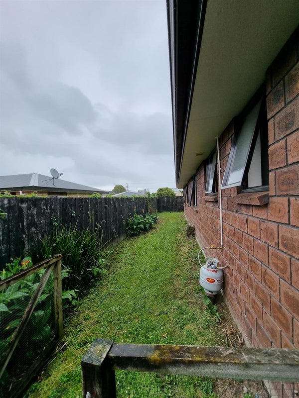 23A Kelvin Road, Papakura, Papakura - Carousel 14