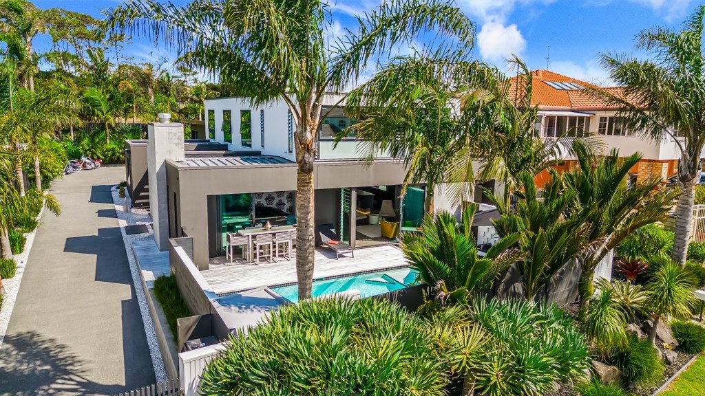 3 Mansion Court, West Harbour, Auckland - Carousel 2