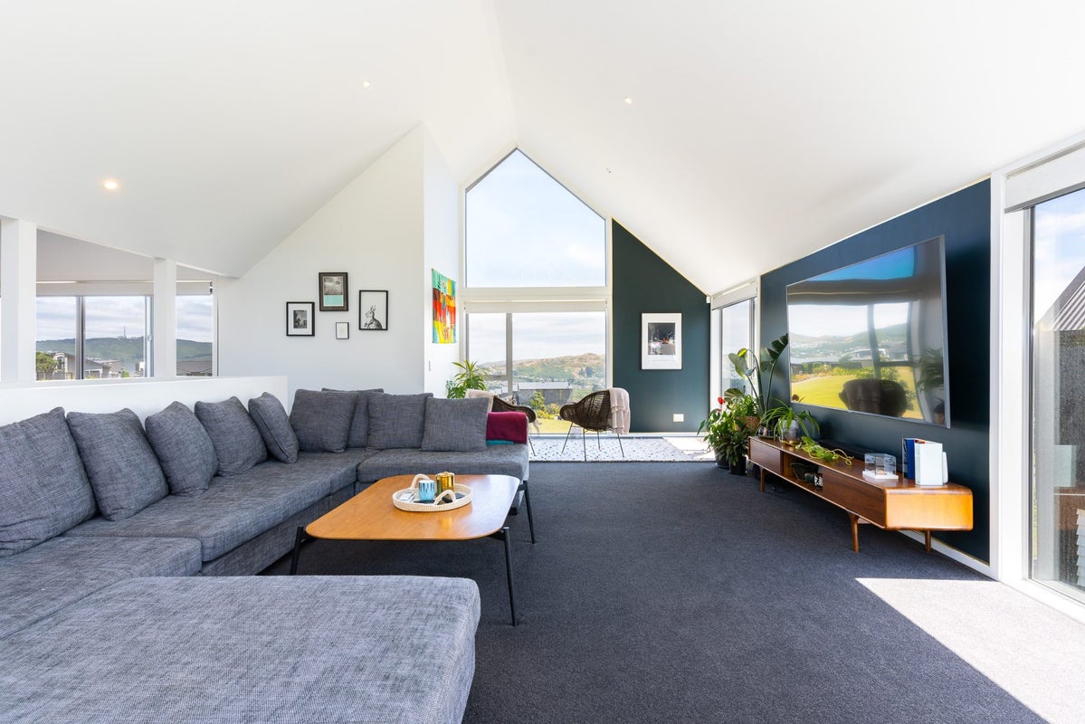 42 Tea Tree Lane, Woodridge, Wellington - Carousel 2