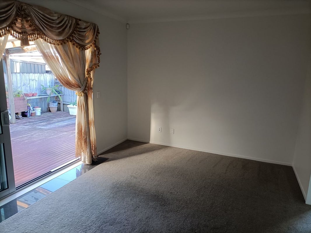 13 Riplington Road, Huntington Park, Auckland - Carousel 2