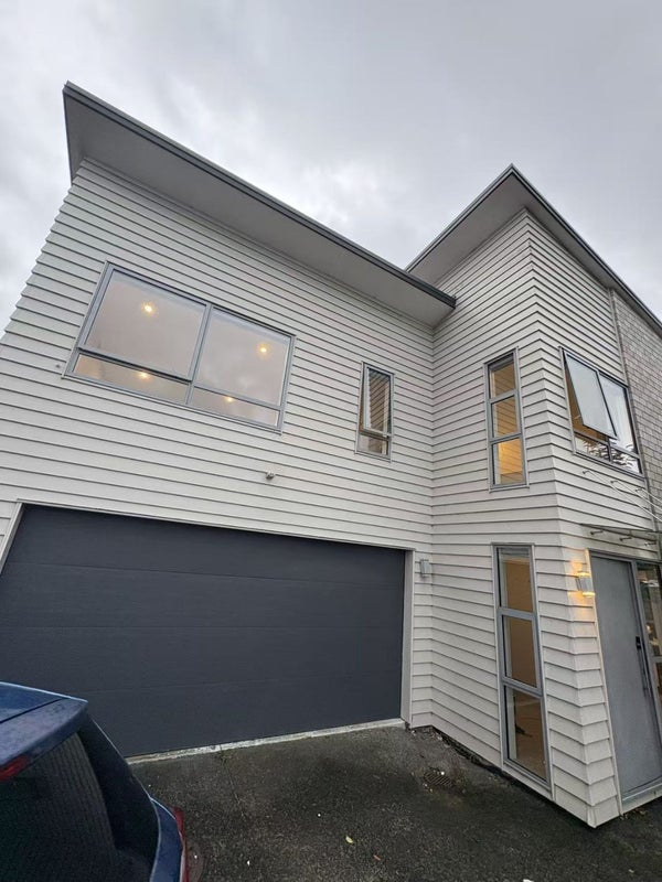 1 Sunshine Boulevard, Sunnyvale, Auckland - Carousel 2