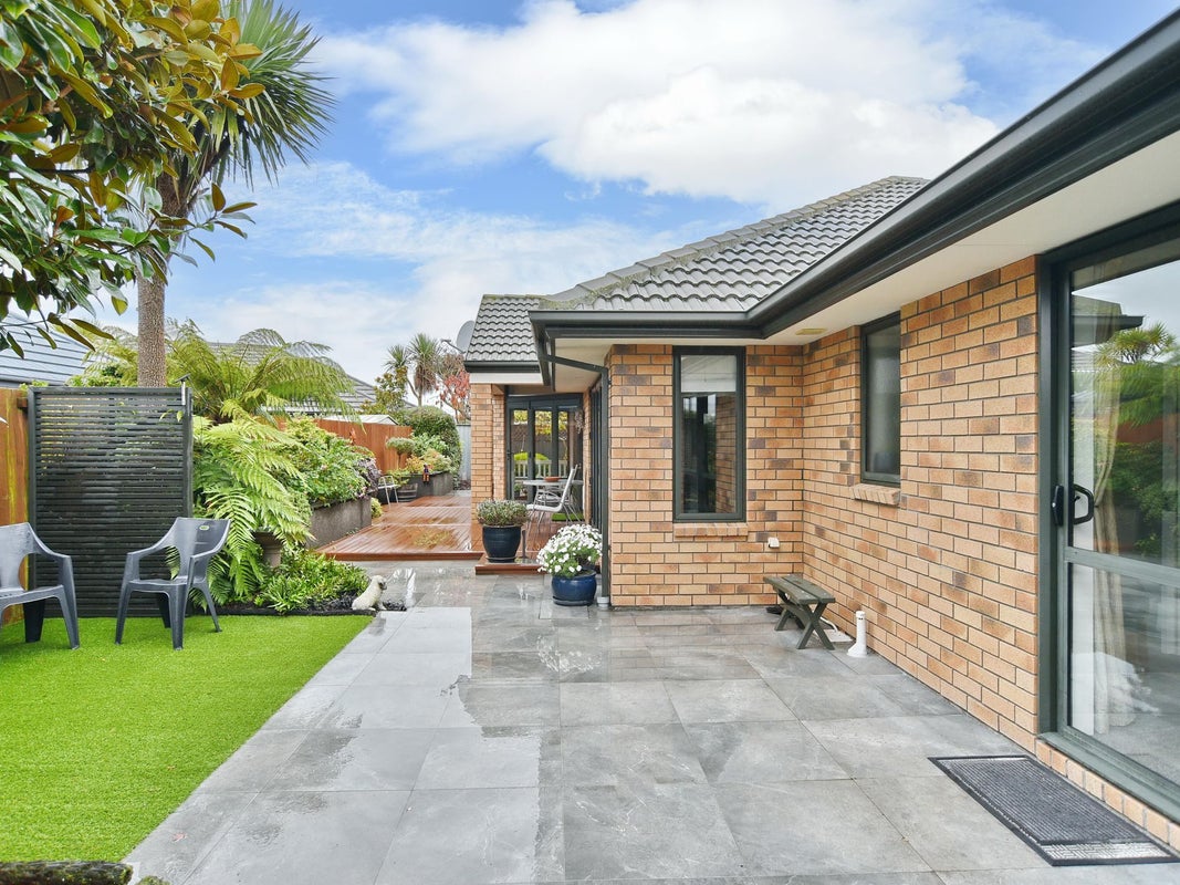 12 Belgrove Place, Parklands, Christchurch - Carousel 1