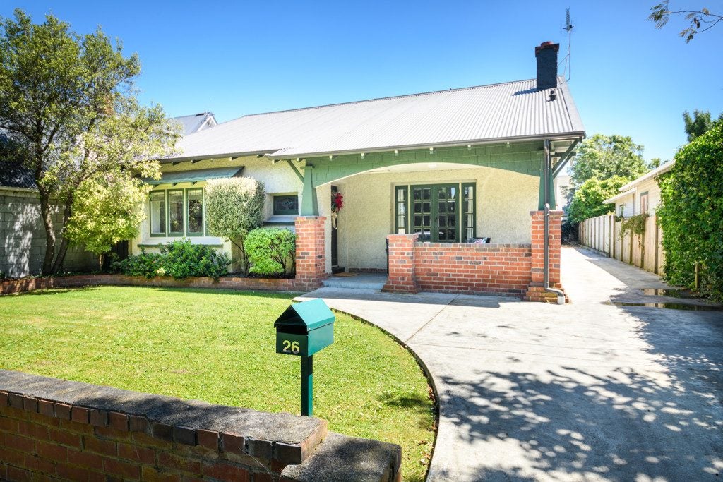 26 Milverton Avenue, Hokowhitu, Palmerston North - Carousel 1