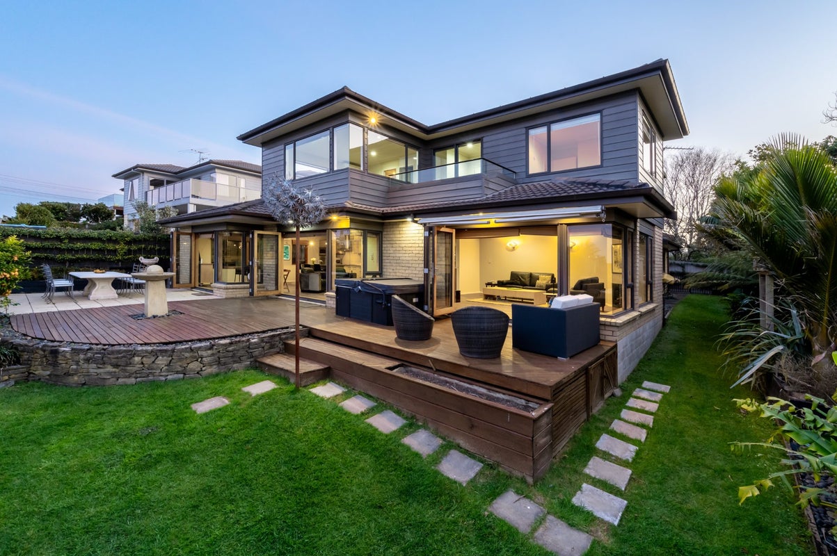 35 KOWHAI RD, Mairangi Bay, Auckland - Carousel 1