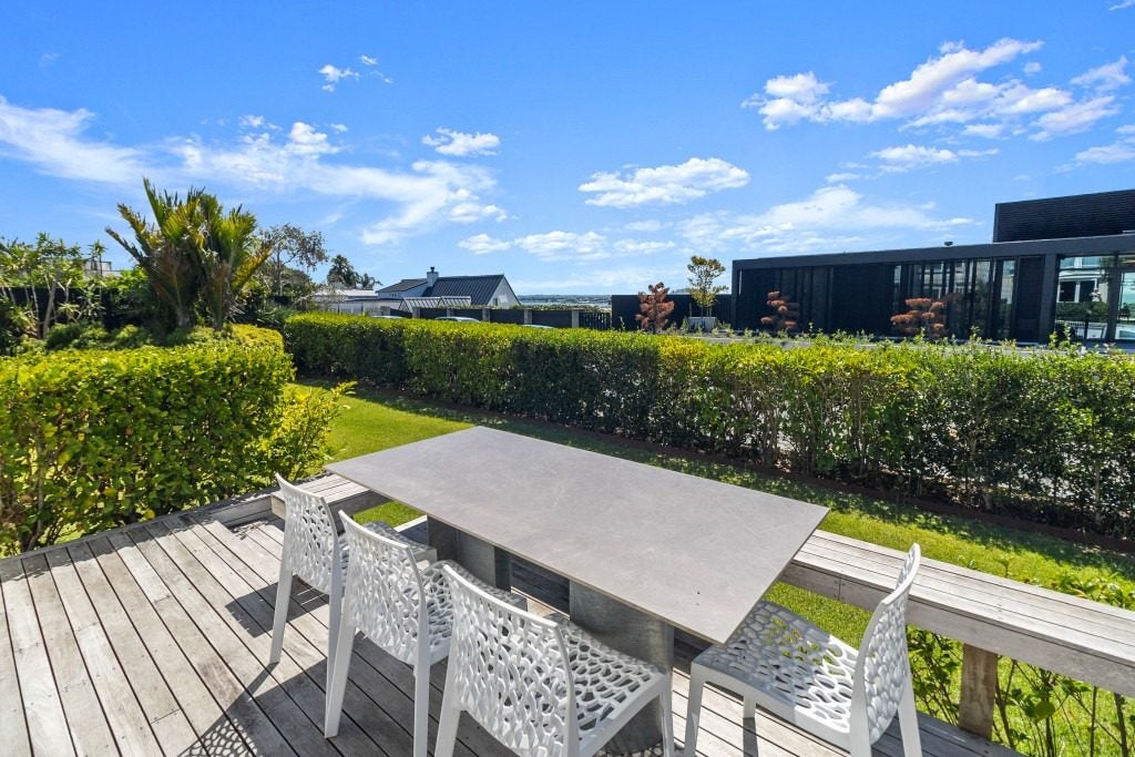 1/15 Karori Crescent, Orakei, Auckland - Carousel 1