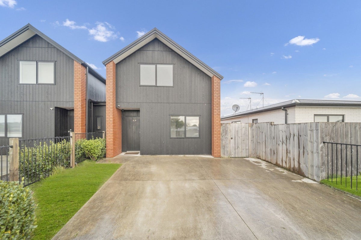2/23 Sunnyside Road, Nawton, Hamilton - Carousel 23