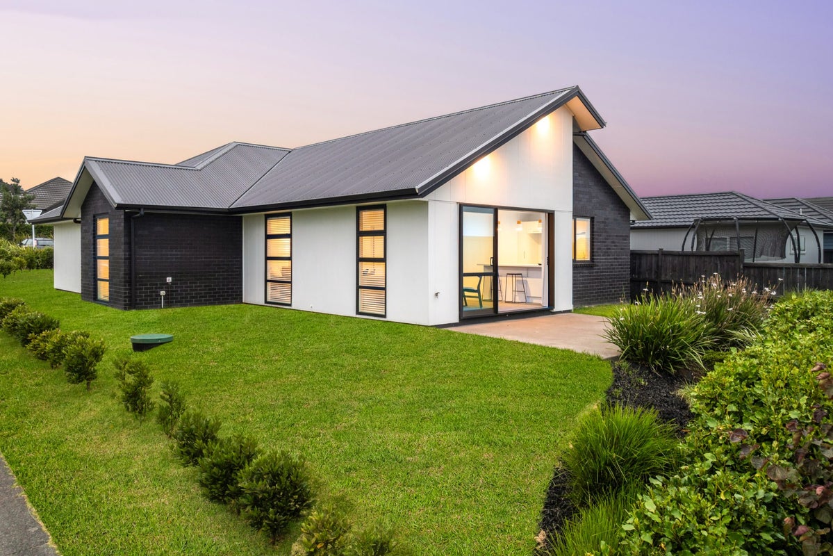 7 Stanton House Road, Paerata, Pukekohe - Carousel 1