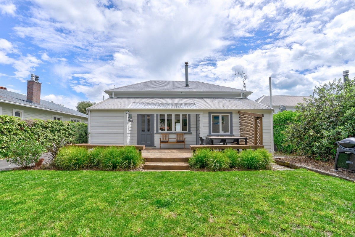 65 Tasman Street, The Wood, Nelson - Carousel 1