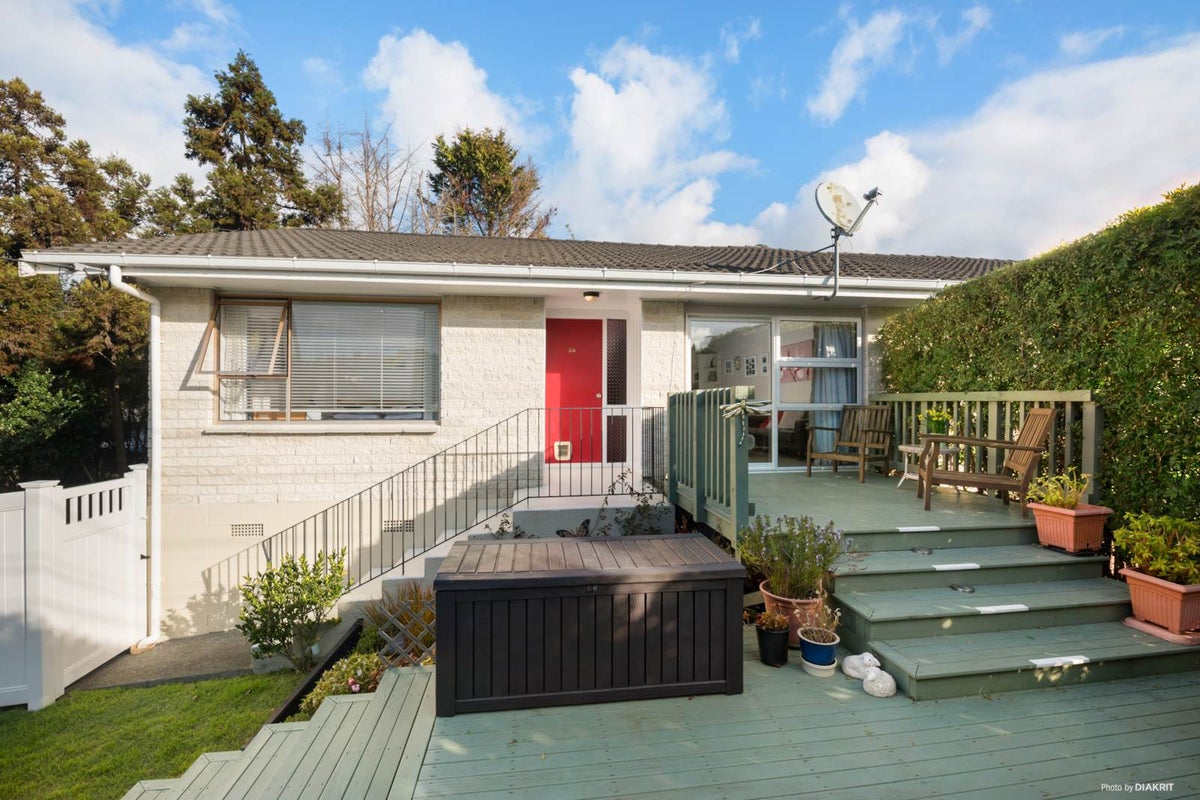 2/56 Glenvar Road, Torbay, Auckland - Carousel 1