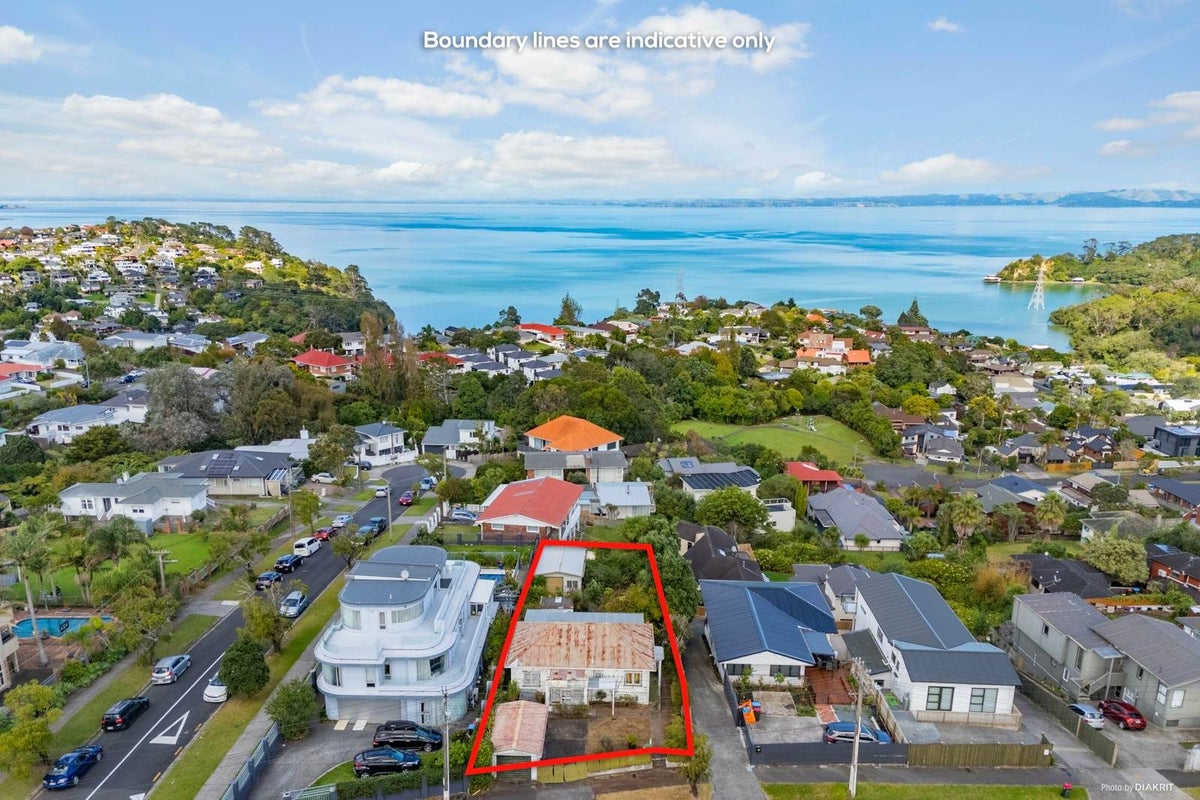 145 Donovan Street, Blockhouse Bay, Auckland - Carousel 1