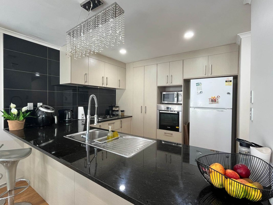 8 Puweto Avenue, Takanini, Auckland - Carousel 2